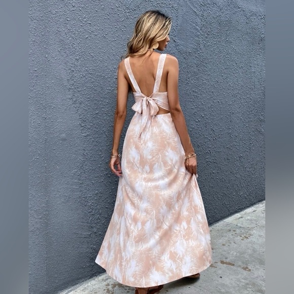 Twist Feont Split Thigh Tie Back A-Line Dress - Picture 3 of 3